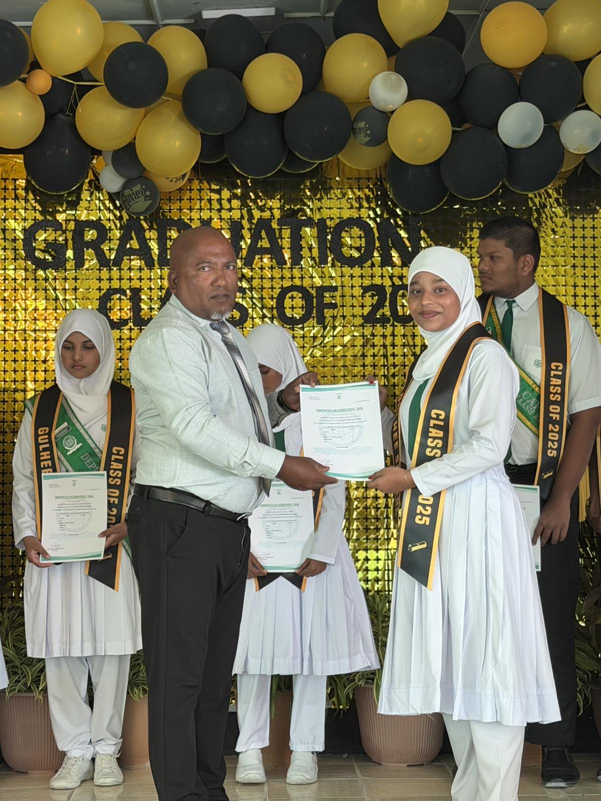 Grade 10 - CLASS 2025 - Graduation 